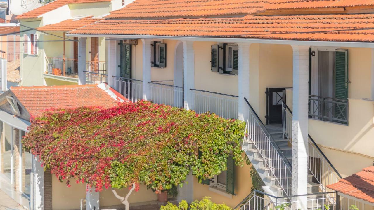 Elisavet Apts Kávos Esterno foto