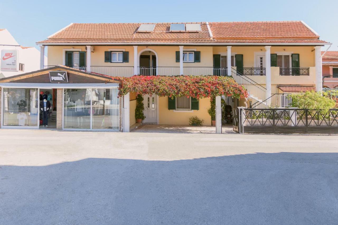 Elisavet Apts Kávos Esterno foto