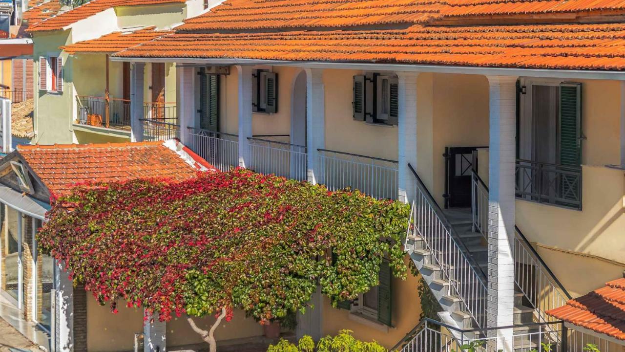 Elisavet Apts Kávos Esterno foto